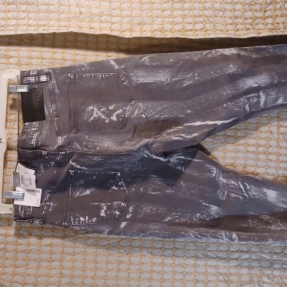 Destroyed jeans 32×32 - Picture 8 of 11